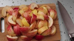 Как сварить компот из яблок?